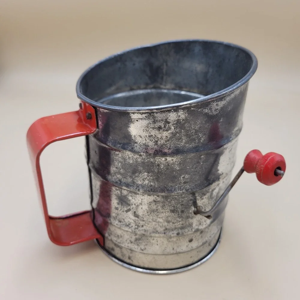Vintage Tin Flour Sifter Red Handle Hand Crank 3 Cup Farmhouse Kitchen Decor